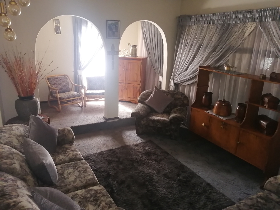 4 Bedroom Property for Sale in Rustenburg Central North West